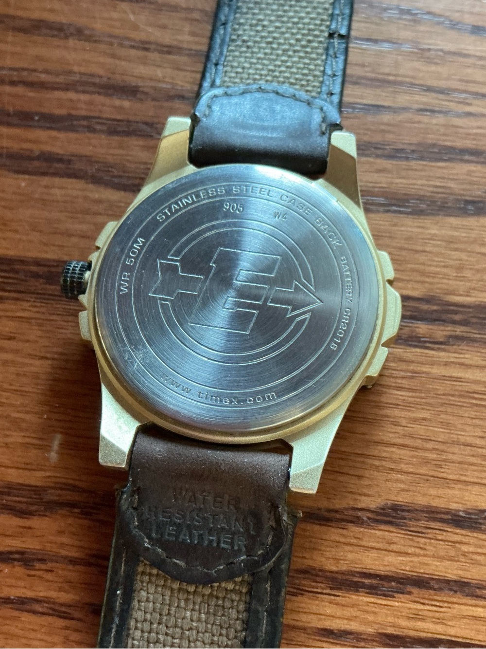 Men's Canvas Strap Timex Expedition Indiglo watch, pre-owned. - Picture 4 of 4